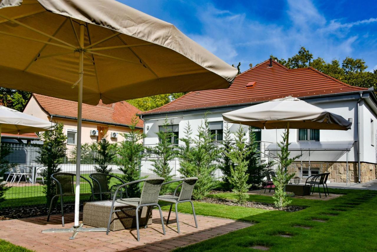 Villa Garden Eger Exterior photo